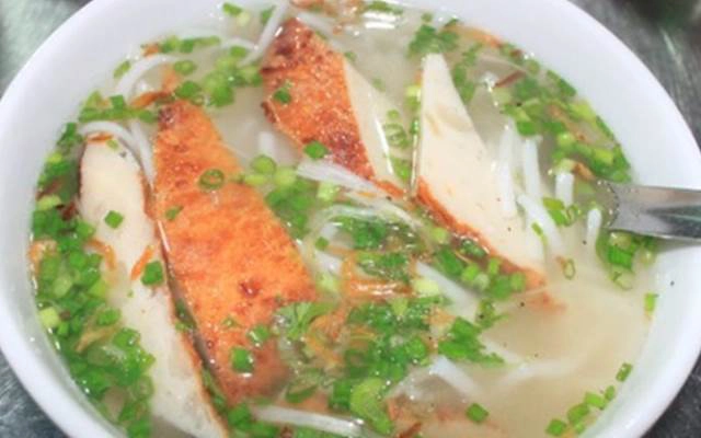 Quán Ăn Bánh Canh Đài Liệt Sĩ