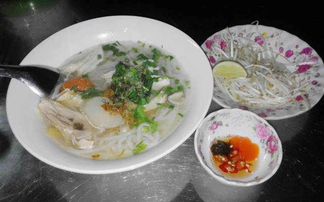 Quán Ăn Bánh Canh, Hủ Tiếu & Miến Gà