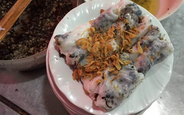 Quán Ăn Bánh Cuốn, Bún Chả & Gà Tần - Nguyễn Đổng Chi
