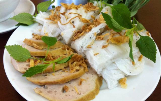 Quán Ăn Bánh Cuốn Lạch Tray