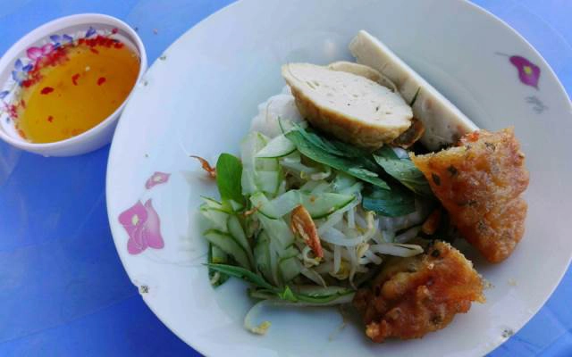 Quán Ăn Bánh Cuốn Nóng