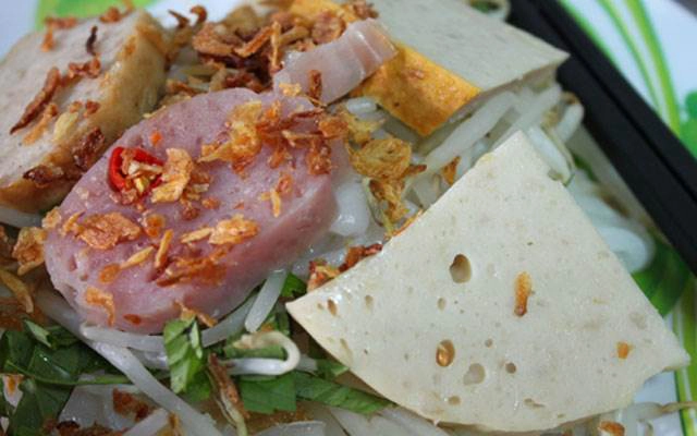 Quán Ăn Bánh Cuốn Nóng
