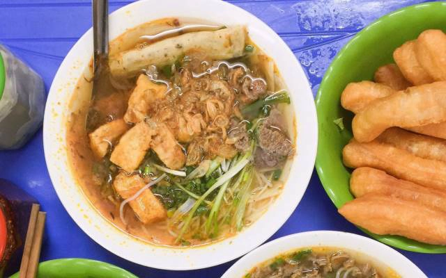 Quán Ăn Bánh Đa Cá & Bún Riêu - Xa La