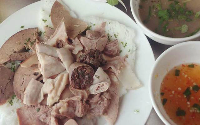 Quán Ăn Bánh Hỏi Cháo Lòng & Bún Riêu Chả Cá