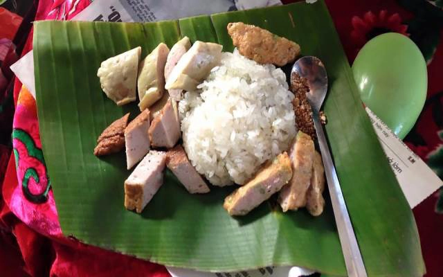 Quán Ăn Bánh Khúc Cô Lan - Minh Khai
