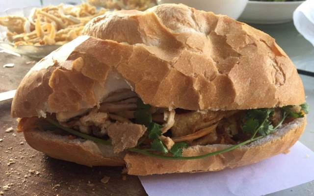 Quán Ăn Bánh Mì Chay Bà Hai