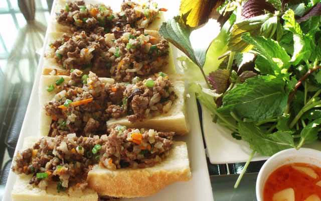 Quán Ăn Bánh Mì Hấp - Cô Giang