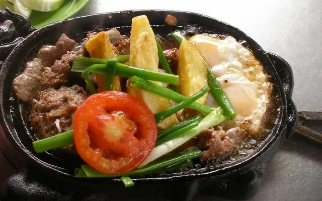Quán Ăn Bánh Mì Huế Ngọc Hiếu - Hòa Mã