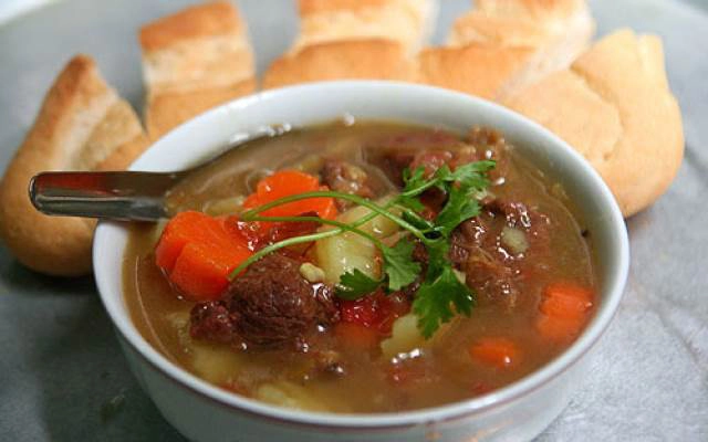 Quán Ăn Bánh Mì Ông Già - Ngõ Tự Do