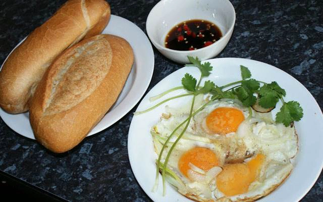 Quán Ăn Bánh Mì Ốp La - Lý Thường Kiệt