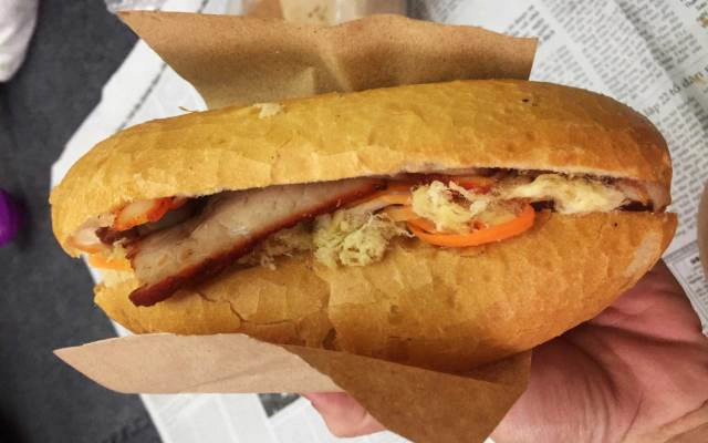 Quán Ăn Bánh Mì Sapo