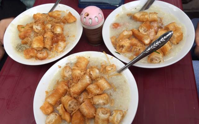 Quán Ăn Bánh Mì Trứng & Cháo Các Loại