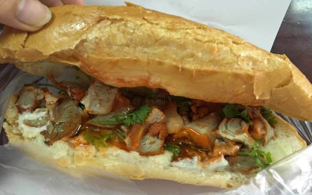 Quán Ăn Bánh Sinh Nhật & Bánh Mì - Chùa Láng