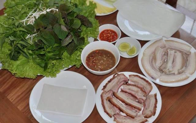 Quán Ăn Duyên Quán - Bánh Tráng Cuốn Thịt Heo