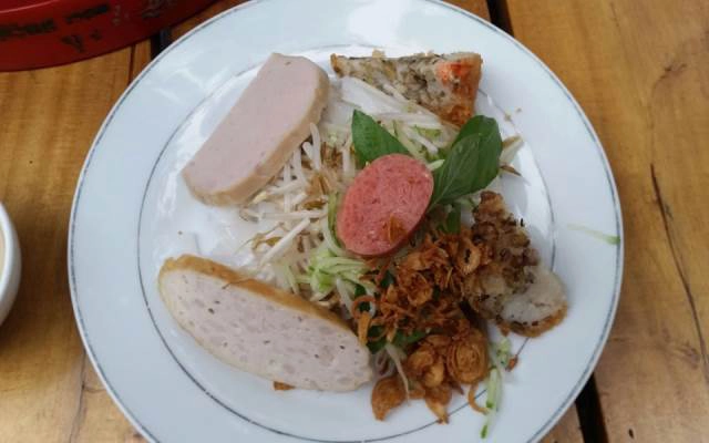 Quán Ăn Bánh Ướt - Bà Huyện Thanh Quan