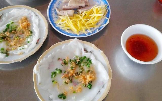 Quán Ăn Nha Trang Quán Sân Banh - Bánh Ướt Nóng & Bánh Đập
