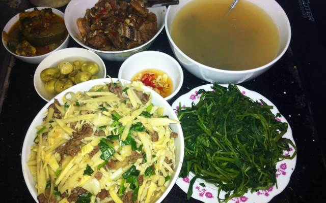 Quán Ăn Bảo Hà - Bún, Phở & Cơm Bình Dân