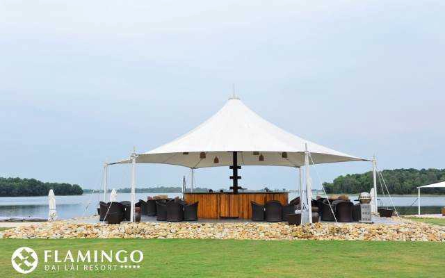 Bar Flamingo Beach Club - Flamingo Đại Lải Resort