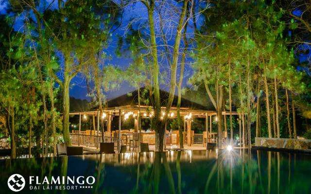 Bar tại Hilltop Resort - Flamingo Đại Lải