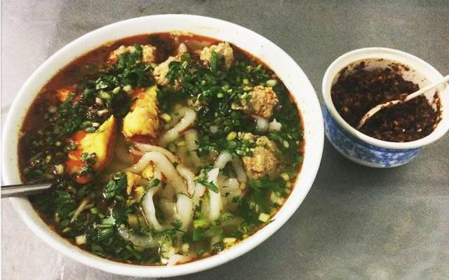 Quán Ăn Bé Huế - Bánh Canh Cá Lóc & Chả Cua
