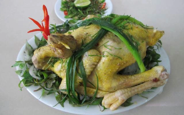 Quán Ăn Bé Tuyết - Gà Hấp Hành & Hải Sản