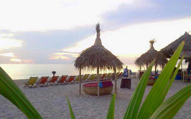 Beach Bar Hue - Bãi Biển Thuận An