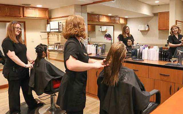 Beauty Salon Nguyễn Hùng