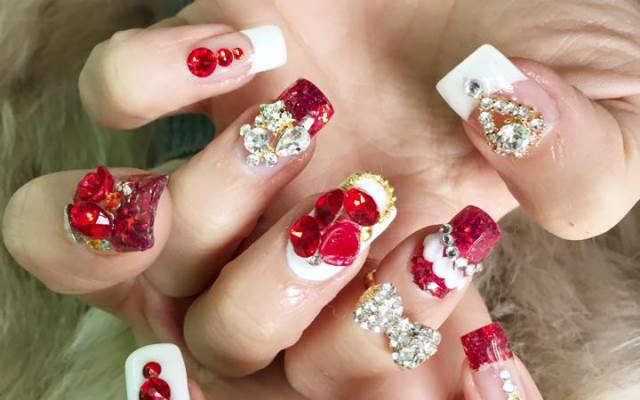 Bello Nails