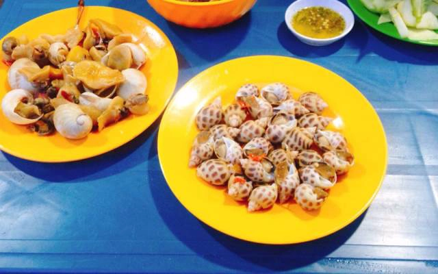 Quán Ăn Bình Lợi Quán - Ốc, Lẩu & Các Món Nướng