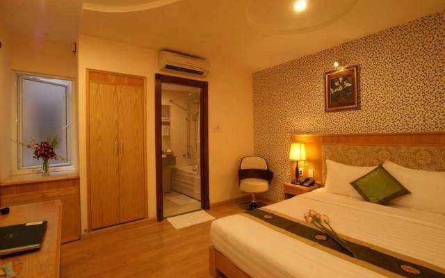 Blue Diamond Hotel