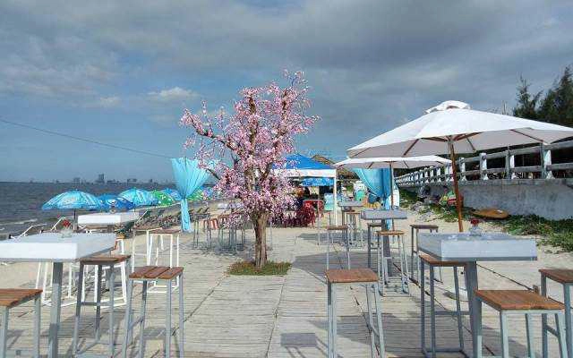 Blue Sea Beach Bar