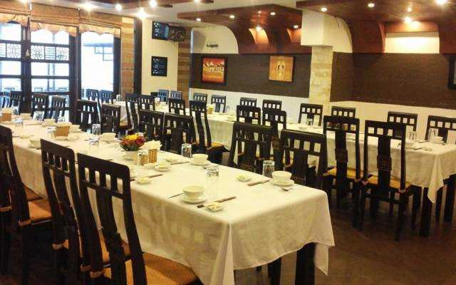 Blue Whale - Restaurant & Bar