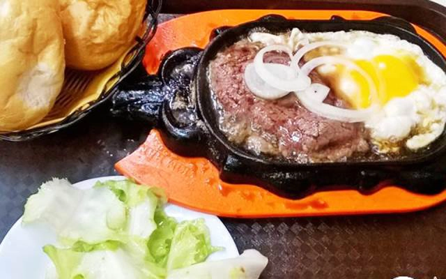 Quán Ăn Beefsteak Only - 939 Lũy Bán Bích
