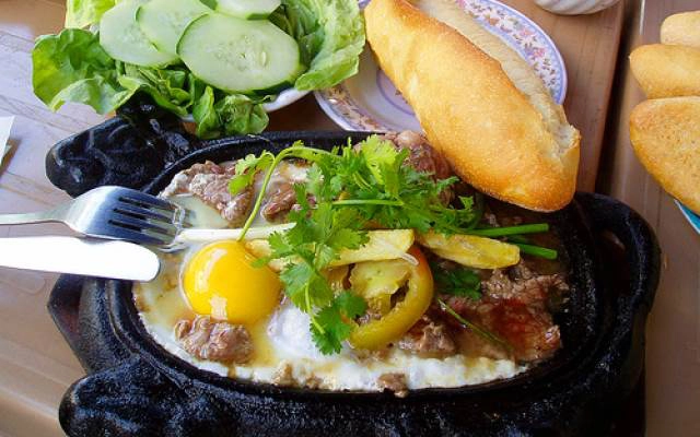 Quán Ăn Bò Né Hai Chị Em - Xuân Diệu