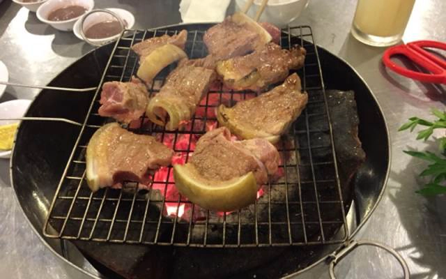 Quán Ăn Bò Tơ Tây Ninh Năm Sánh - Nguyễn Oanh
