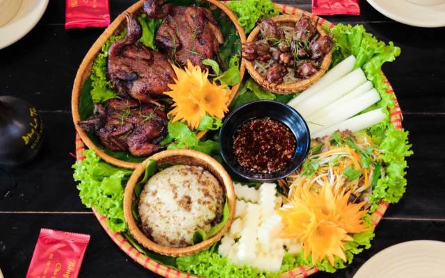 Quán Ăn Bồng Lai Tửu Quán - Ẩm Thực Việt