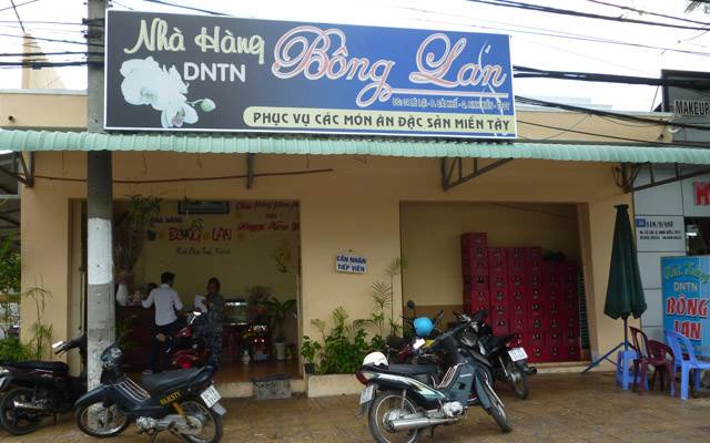 Nhà Hàng Bông Lan