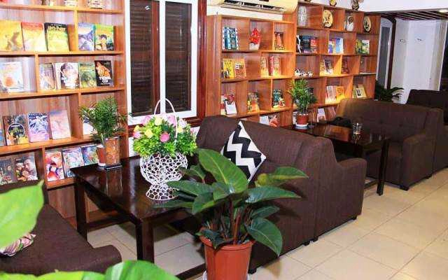 Book Cafe - Linh Đàm