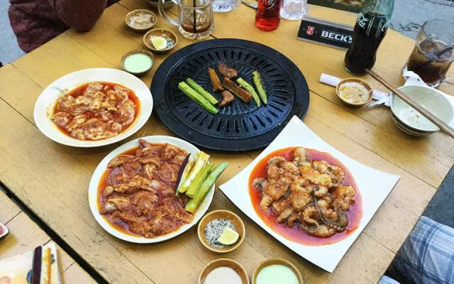 Quán Ăn Bún BBQ House