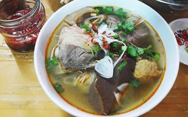 Quán Ăn Bún Bình Dân - Nguyễn Tất Thành