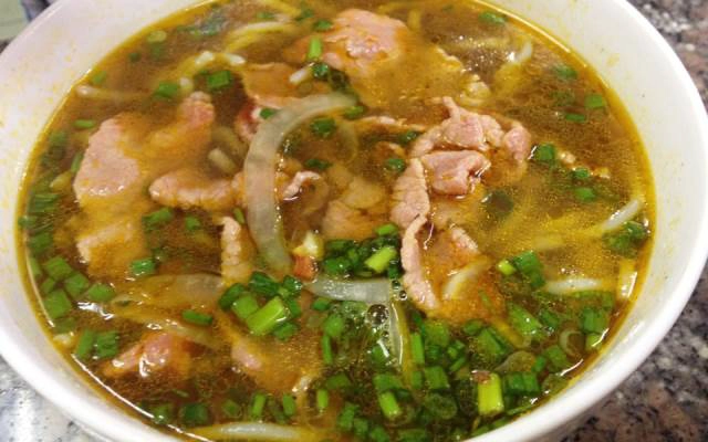 Quán Ăn Bún Bò Bôn Ba