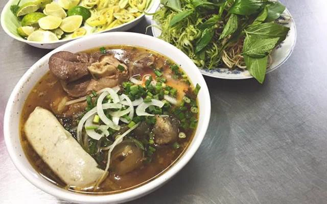 Quán Ăn Bún Bò Chị Huyền