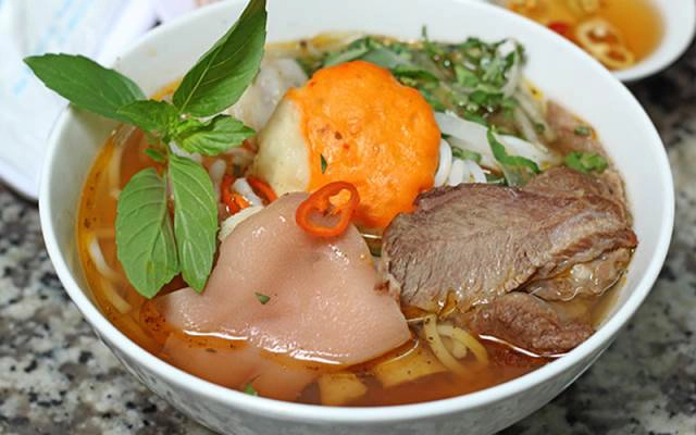 Quán Ăn Bún Bò Giò Chả - Đặng Tất