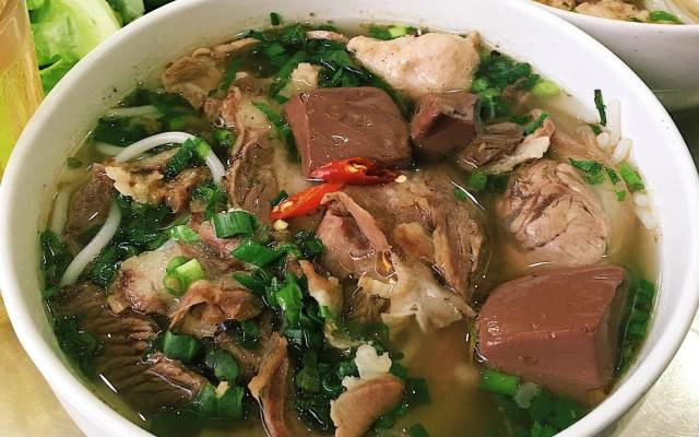Quán Ăn Bún Bò Huế Cô Út