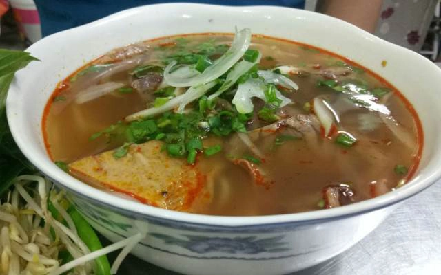 Quán Ăn Bún Bò Huế - Đường Số 18