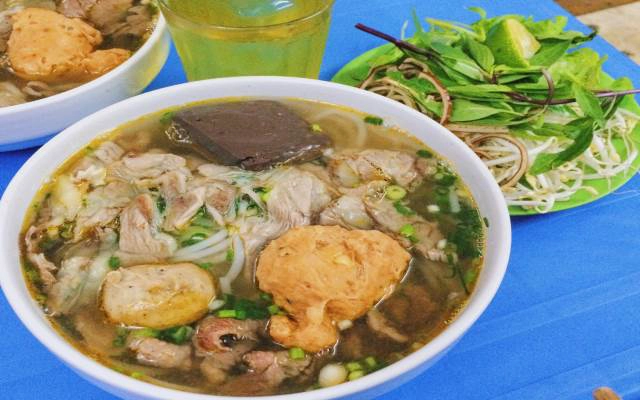 Quán Ăn Bún Bò Huế Huy Béo - Lò Đúc
