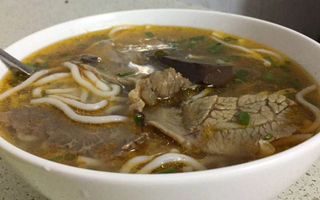 Quán Ăn Bún Bò Huế O Sen