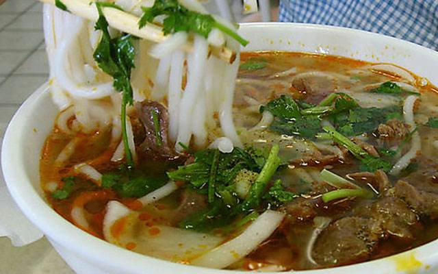 Quán Ăn Bún Bò Huế Sông Hương - Phú Mỹ Hưng