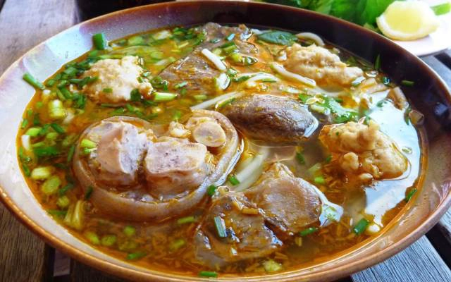 Quán Ăn Bún Bò Huế Sông Hương - TT Thương Mại