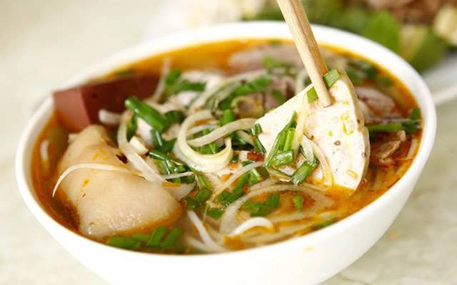 Quán Ăn Bún Bò Huế Trường Tiền